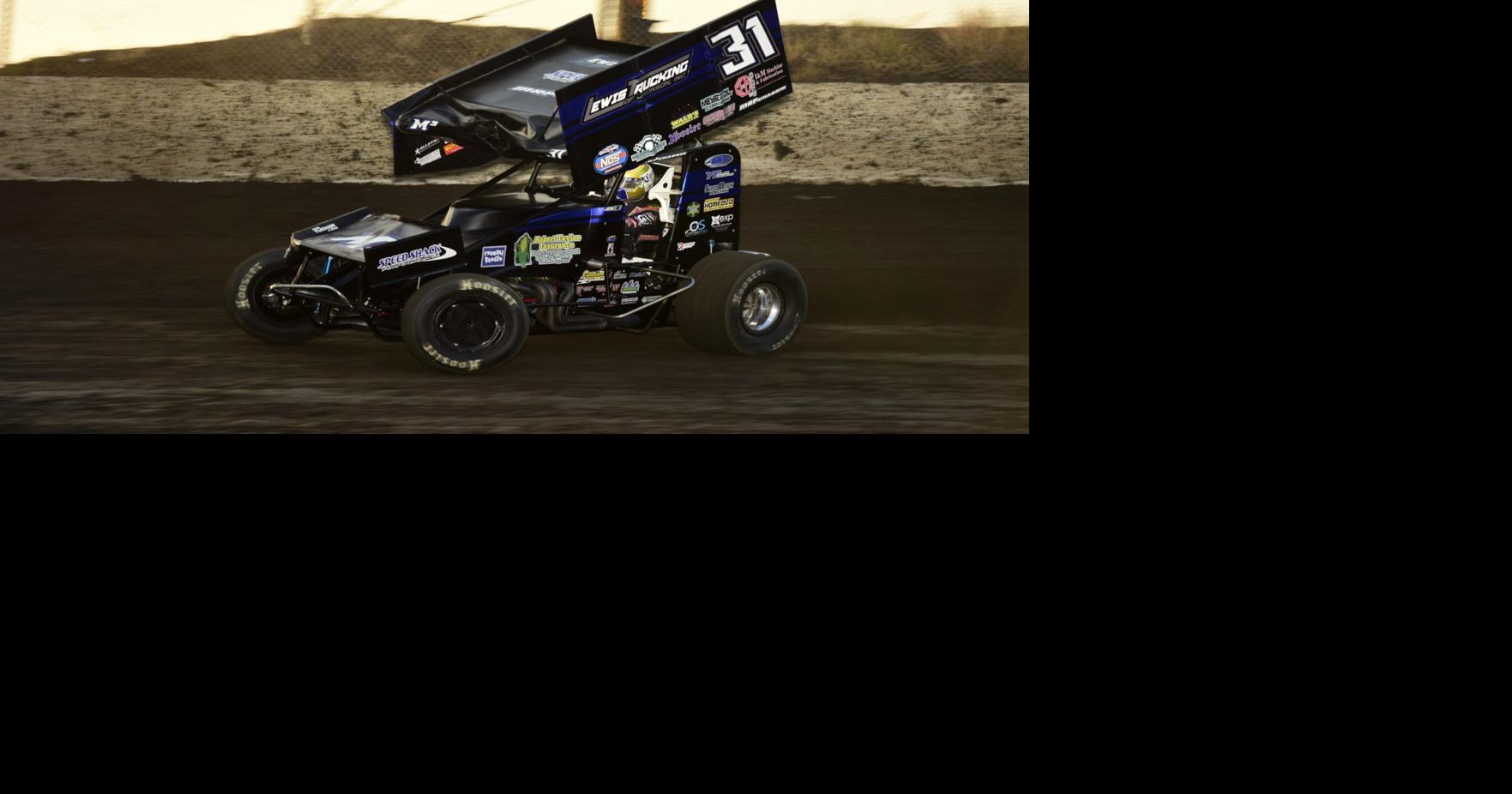 Zach Daum wins MOWA Sprint Car event at Macon Speedway