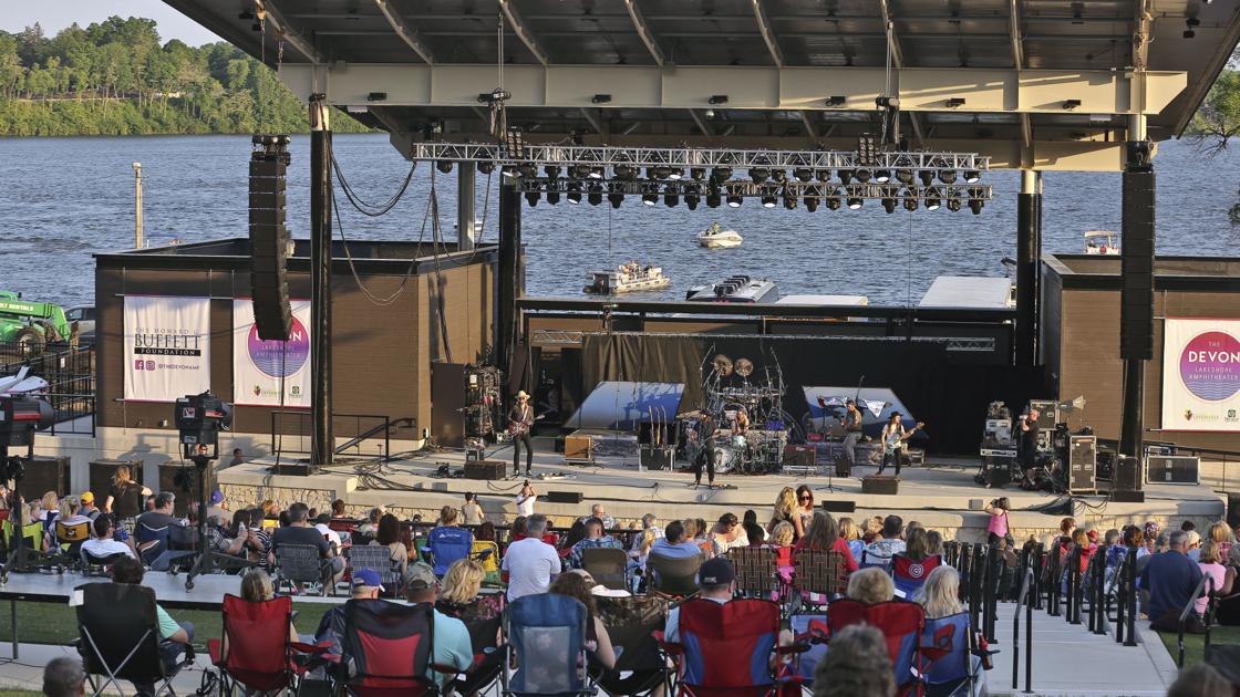 PHOTOS: Opening night at The Devon Lakeshore Amphitheater | Local ...