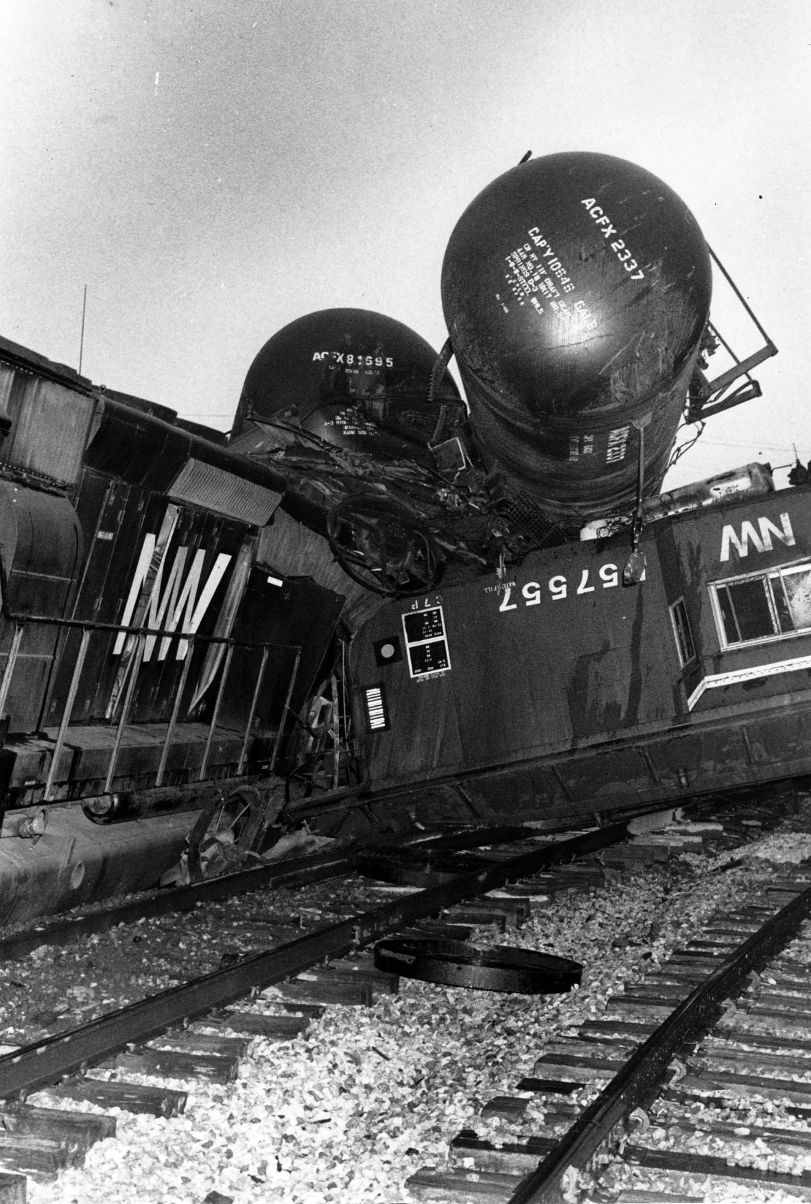 Photos Railroad wrecks after 1980 | History Photo Galleries | herald ...