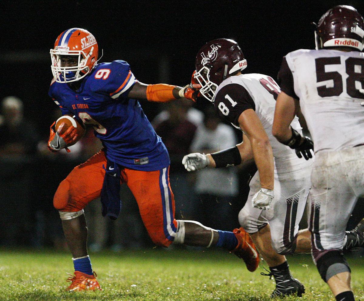 PHOTOS St Teresa vs Tolono Unity Football Sports Galleries herald
