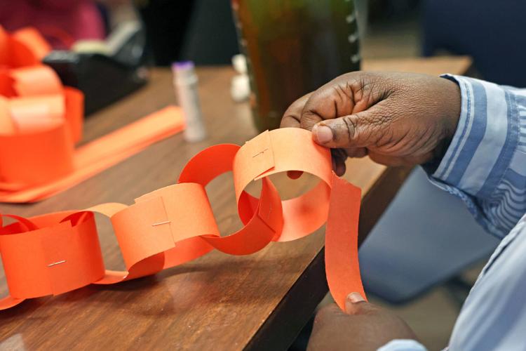 030326-dec-loc-orange_03.JPG