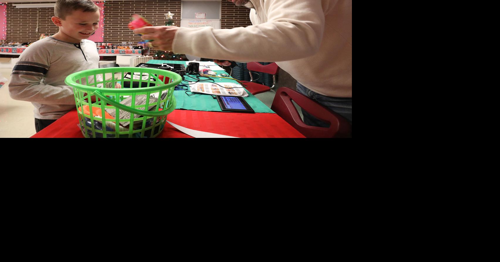 Warrensburg-Latham PTA's Santa's Secret Shop lets kids get presents for ...