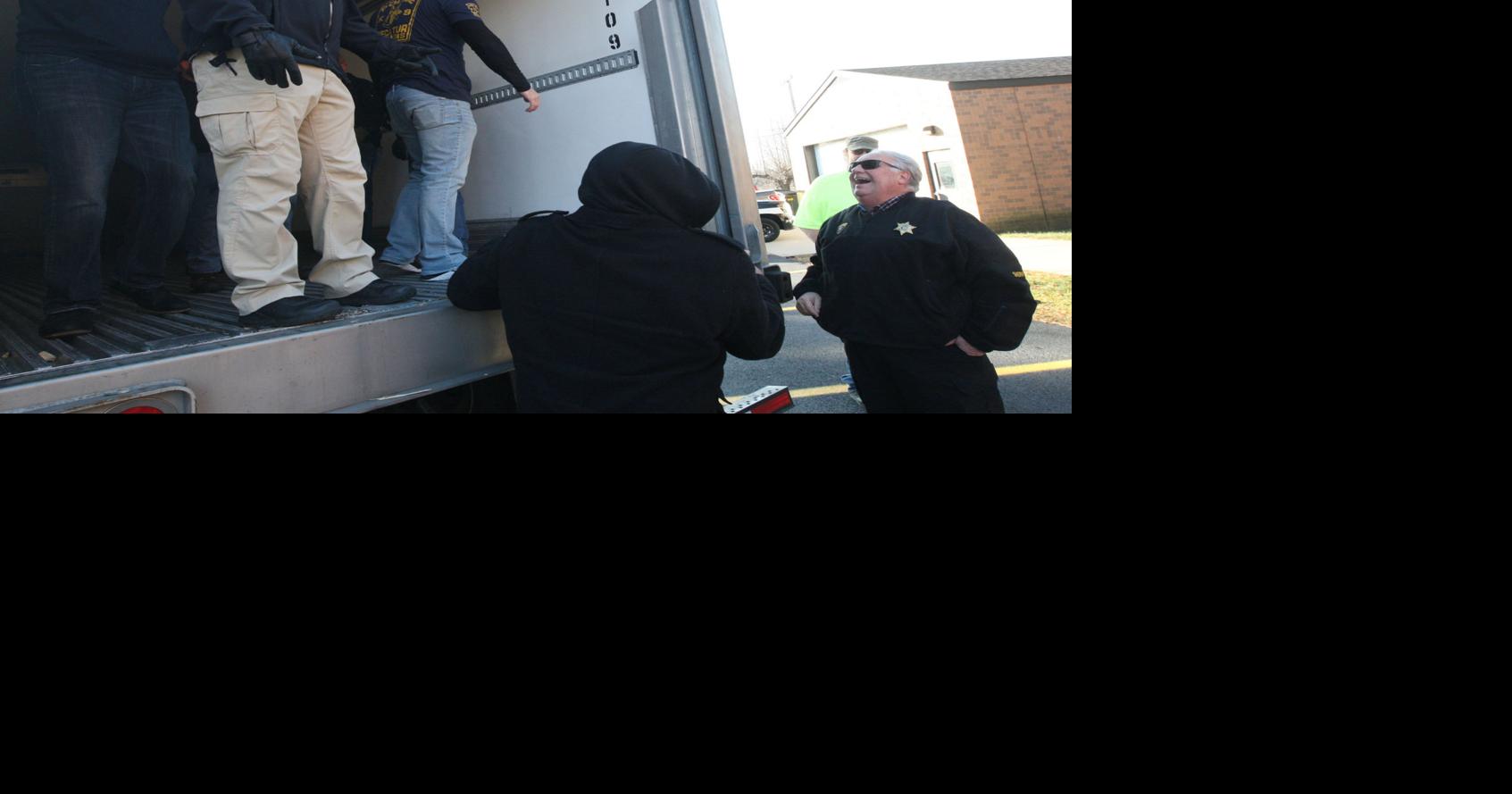 Decatur police talk turkey and gobble up goodwill