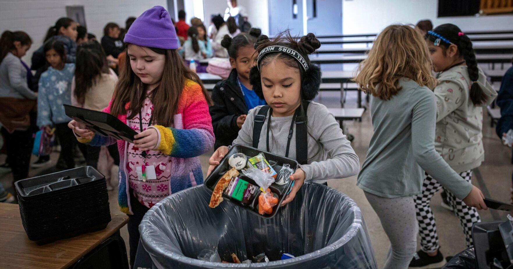 Federal funds to provide food for low-income kids in Illinois this summer - Vimarsana News