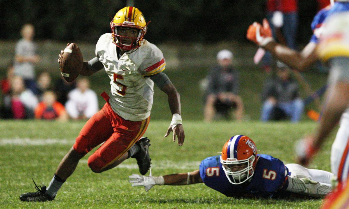 St Teresa vs Warrensburg Latham football 20 9.8.17.jpg