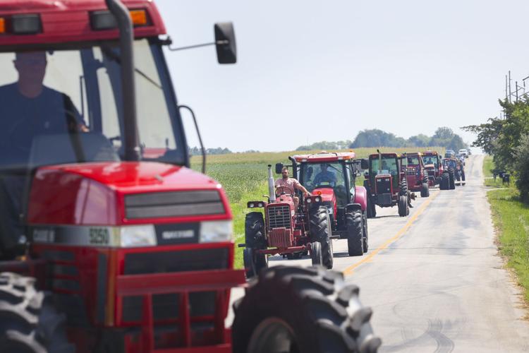 082923-illinois-tractors_05.JPG