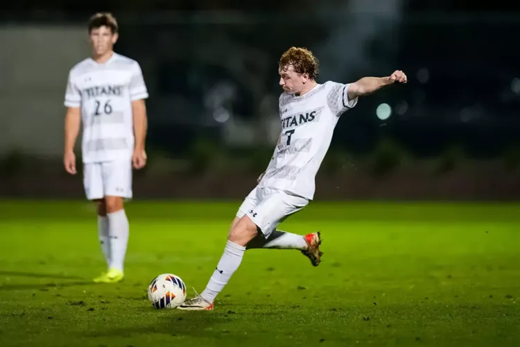 Men’s Soccer, No. 22 North Park Draw in Chicago