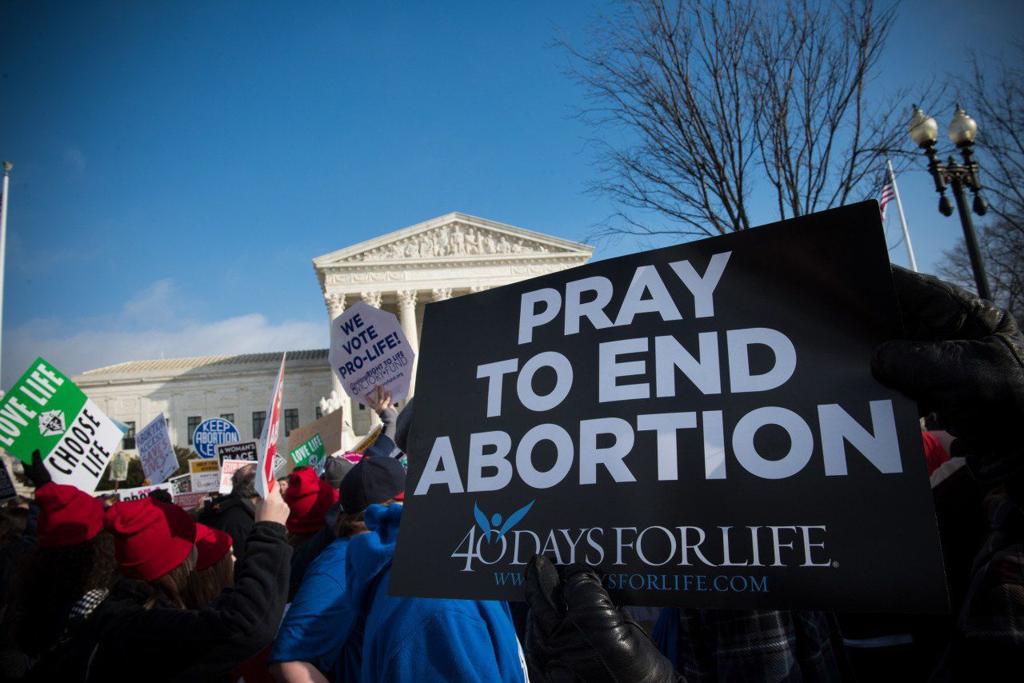 40 Day Prayer Vigil Planned In Front Of Decatur Planned Parenthood Local Herald Review Com