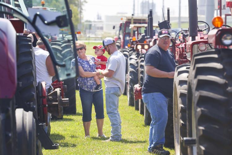 082923-illinois-tractors_06.JPG