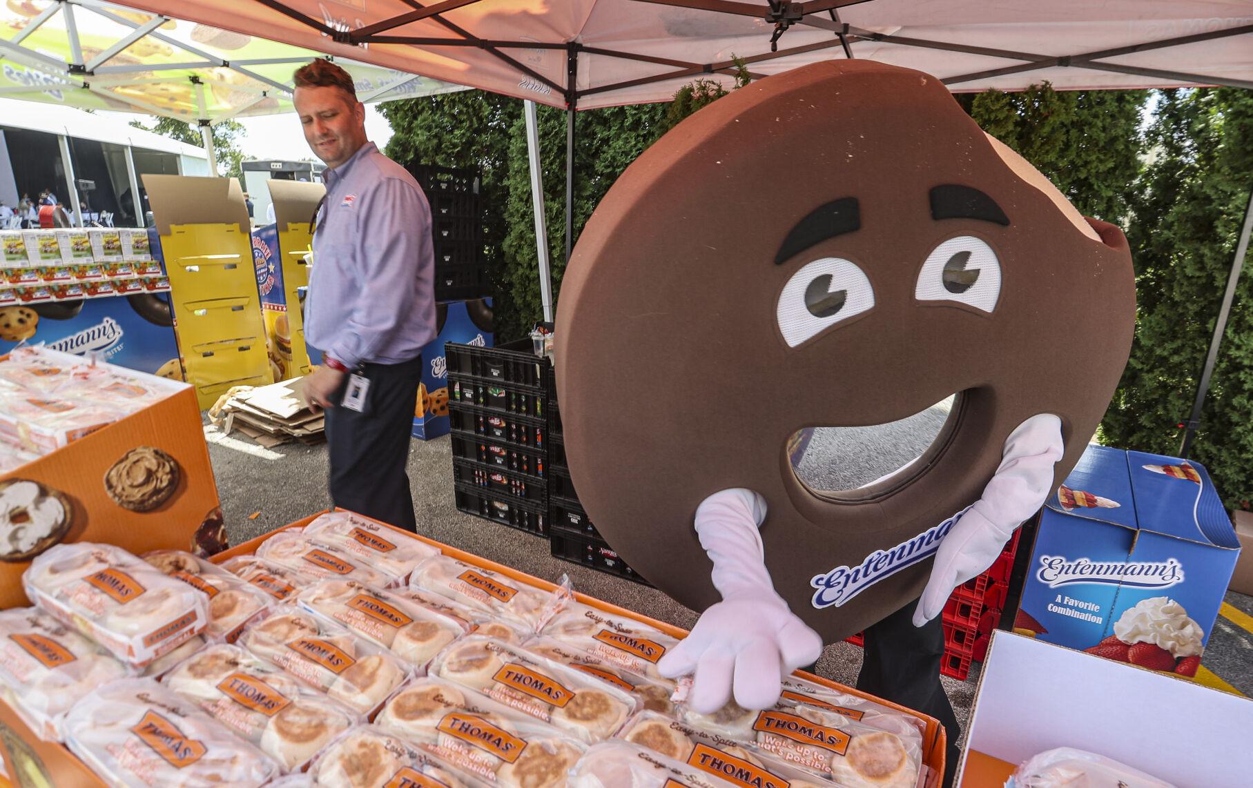 Bimbo Bakeries USA celebrates Mattoon plant's 50th anniversary