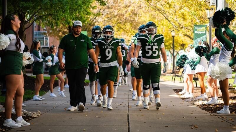 Football to Host Elmhurst on Saturday