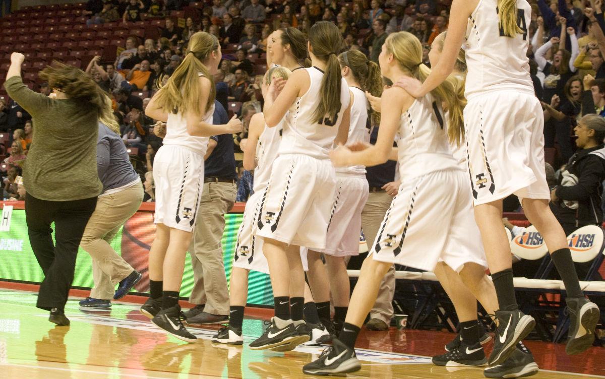 TTown breaks through with strong finish Teutopolis High School