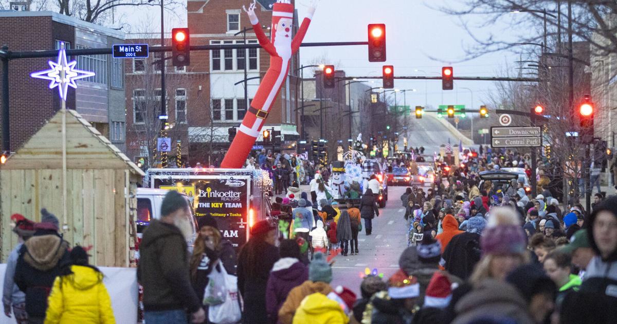 Photos: Decatur Christmas Parade 2022