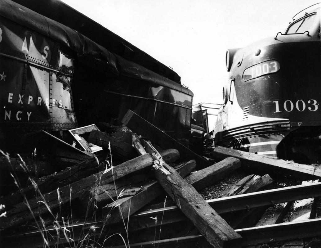 Photos Railroad wrecks before 1980 History Photo Galleries herald