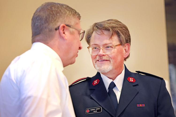 110725-dec-loc-salvationarmyxmas_02.JPG