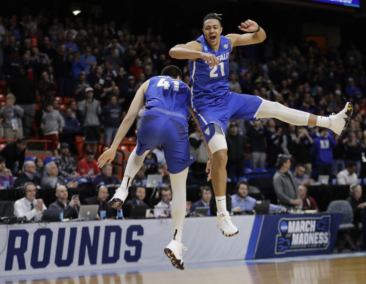 Bracket Busting Buffalo Knocks Off Arizona In Major Ncaa