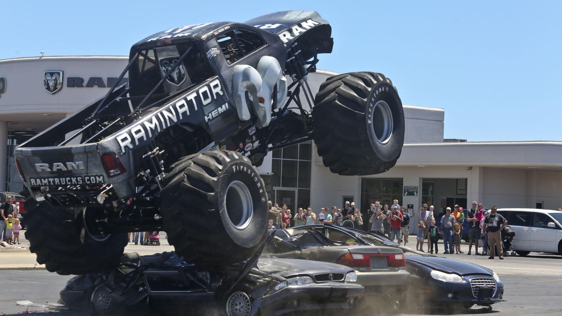 Video Raminator Monster Truck Revs Up Crowd At Bob Brady Auto Mall Local Herald Review Com