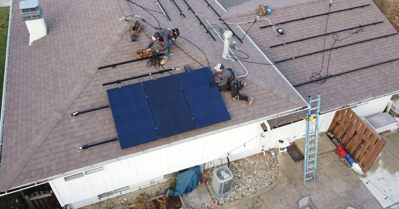 Rooftop solar skyrocketed in Illinois in the past 5 years, report shows - Vimarsana News