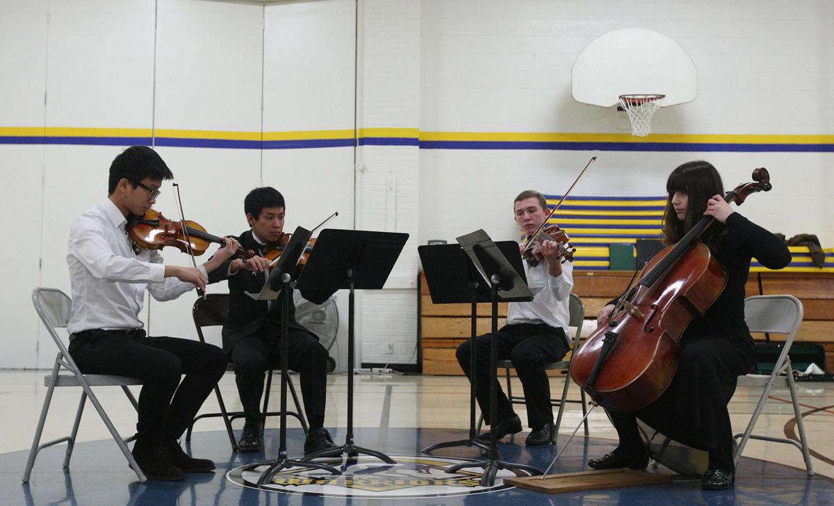 String quartet impresses Decatur Christian School ...