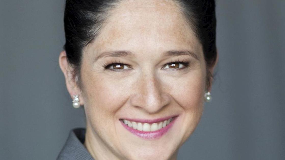 Comptroller Mendoza: Illinois must ‘remain grounded’ amid big budget steps | Government and Politics | herald-review.com