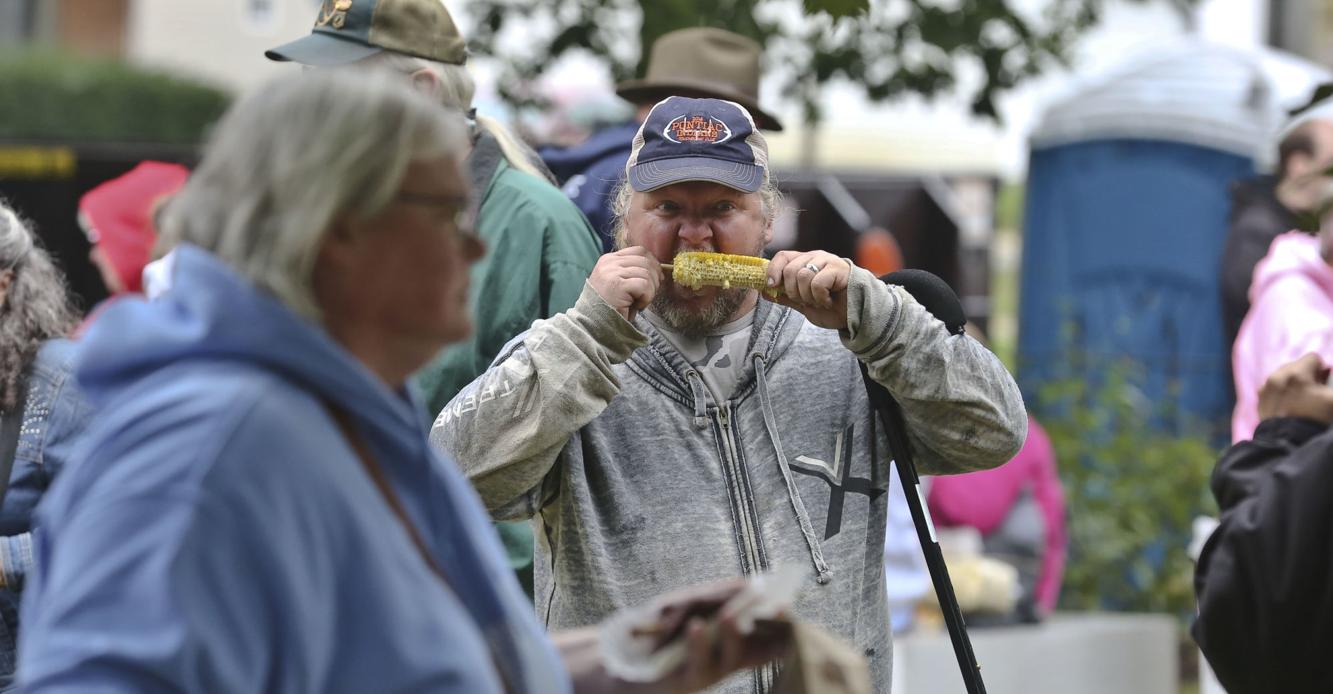 PHOTOS 50th annual Apple 'n Pork Festival in Clinton Local herald