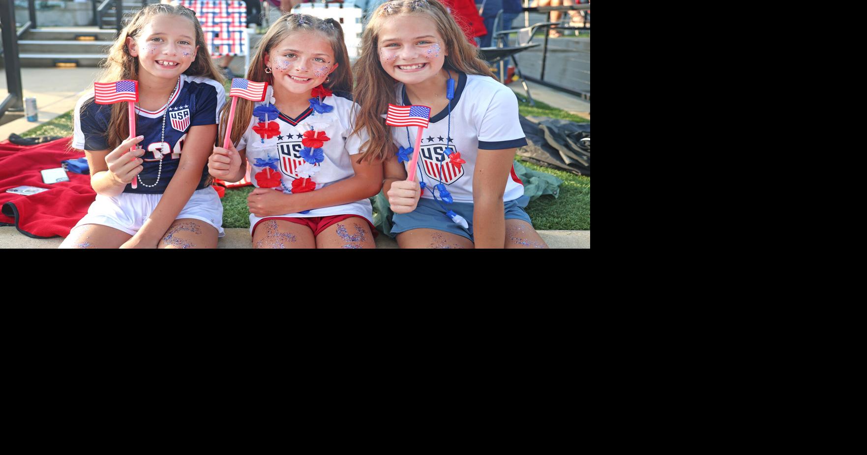 070826-dec-loc-worldcup_02.JPG
