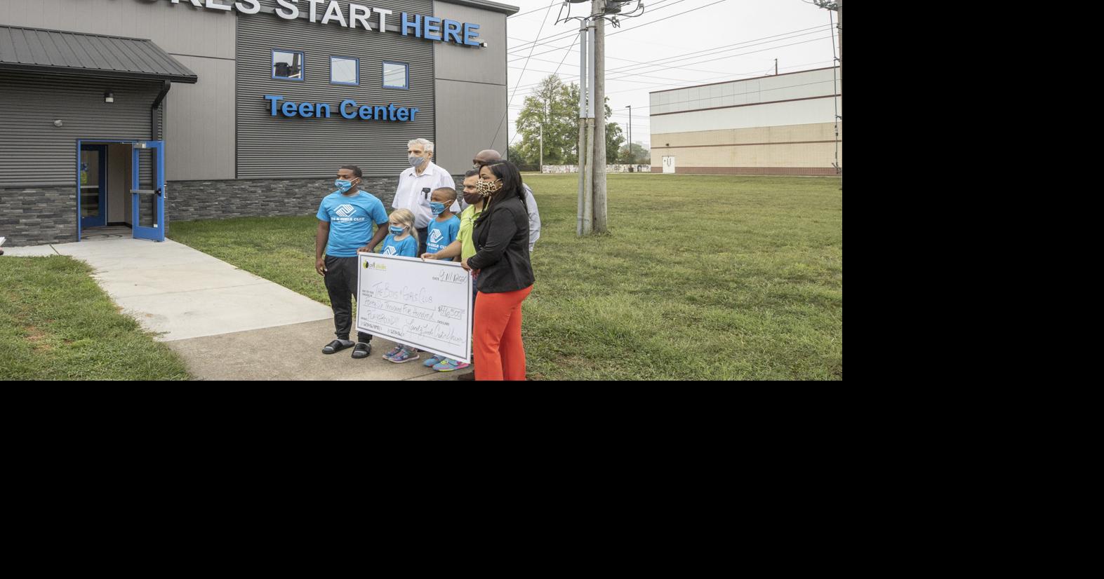 Land of Lincoln Credit Union donates to Boys and Girls Club playground