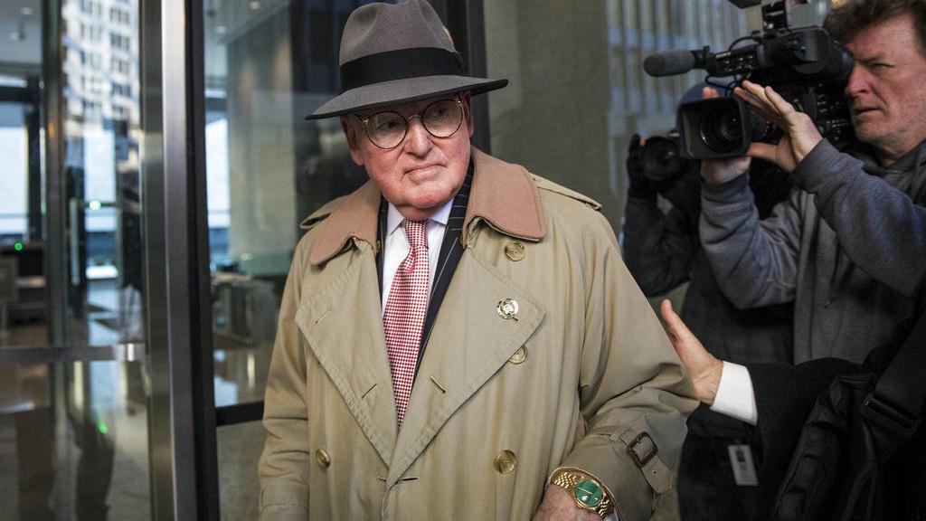 Federal prosecutors allege Chicago Ald. Ed Burke made anti-Semitic remark, detail ex-Ald. Solis' cooperation in new court filing | Government and Politics - Vimarsana News