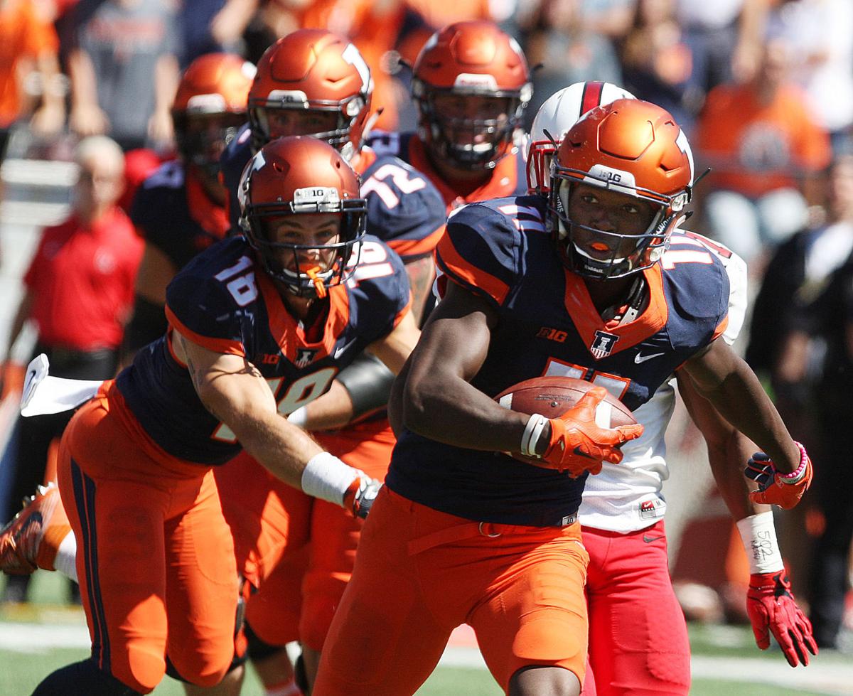Illinois vs Ball State football 7 9.2.17.jpg