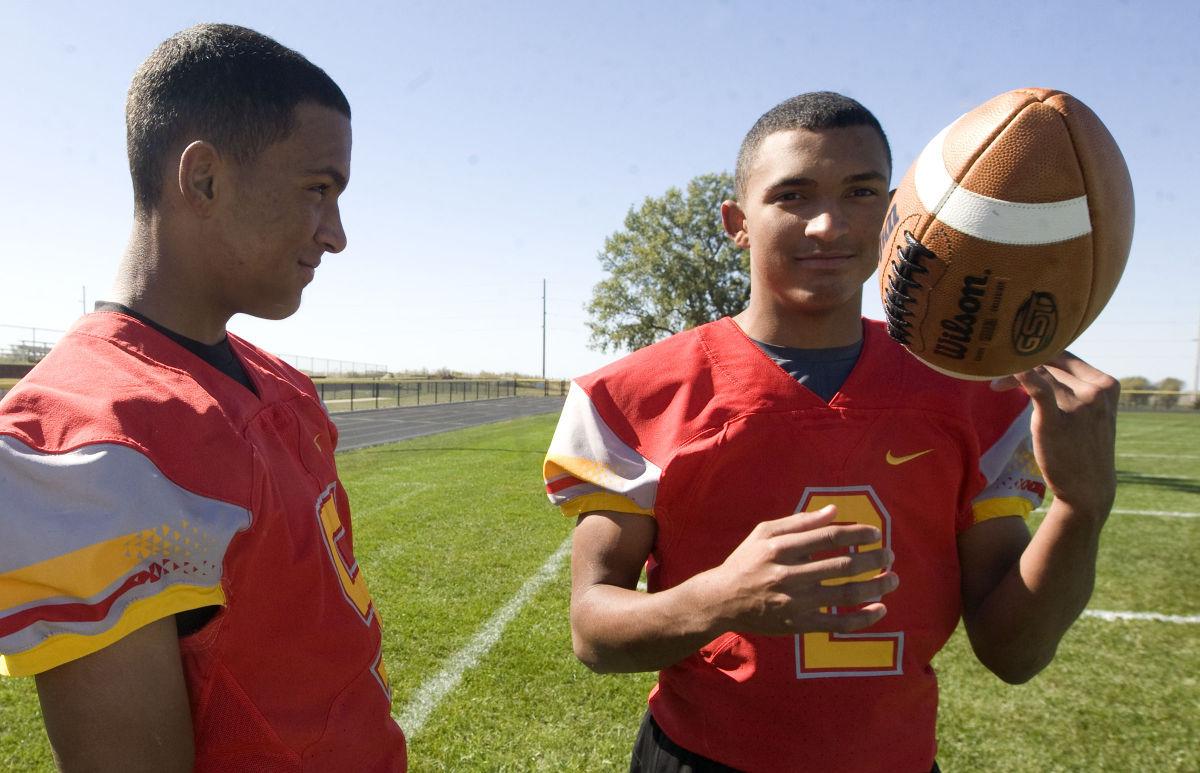 2015 Fan Friendzy winner WarrensburgLatham High School Sports