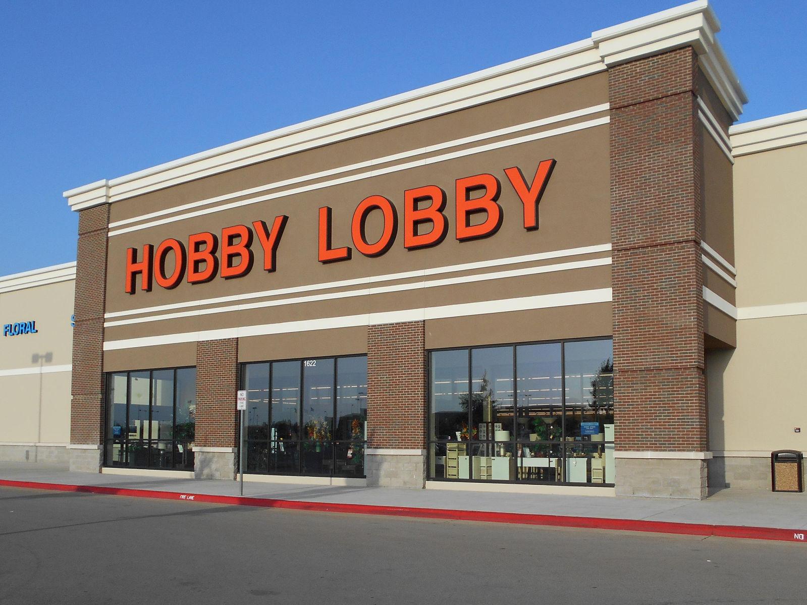 Hobby Lobby To Raise Its Minimum Wage To 17 Per Hour For Full Time Employees Business Herald Review Com