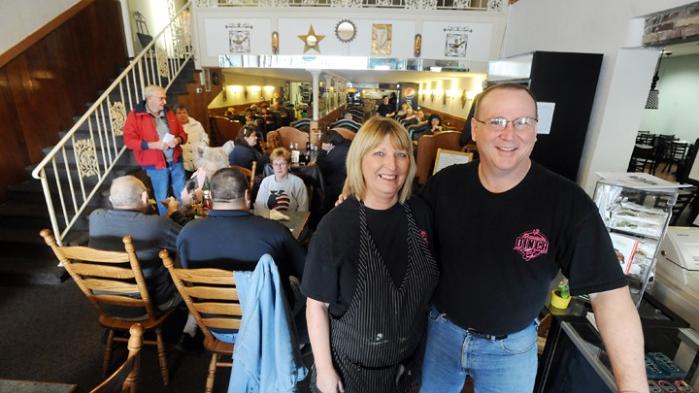 Homemade Food Brings More People Than Expected To Mattoon Diner Outlook A Special Edition Of The Herald Review Herald Review Com