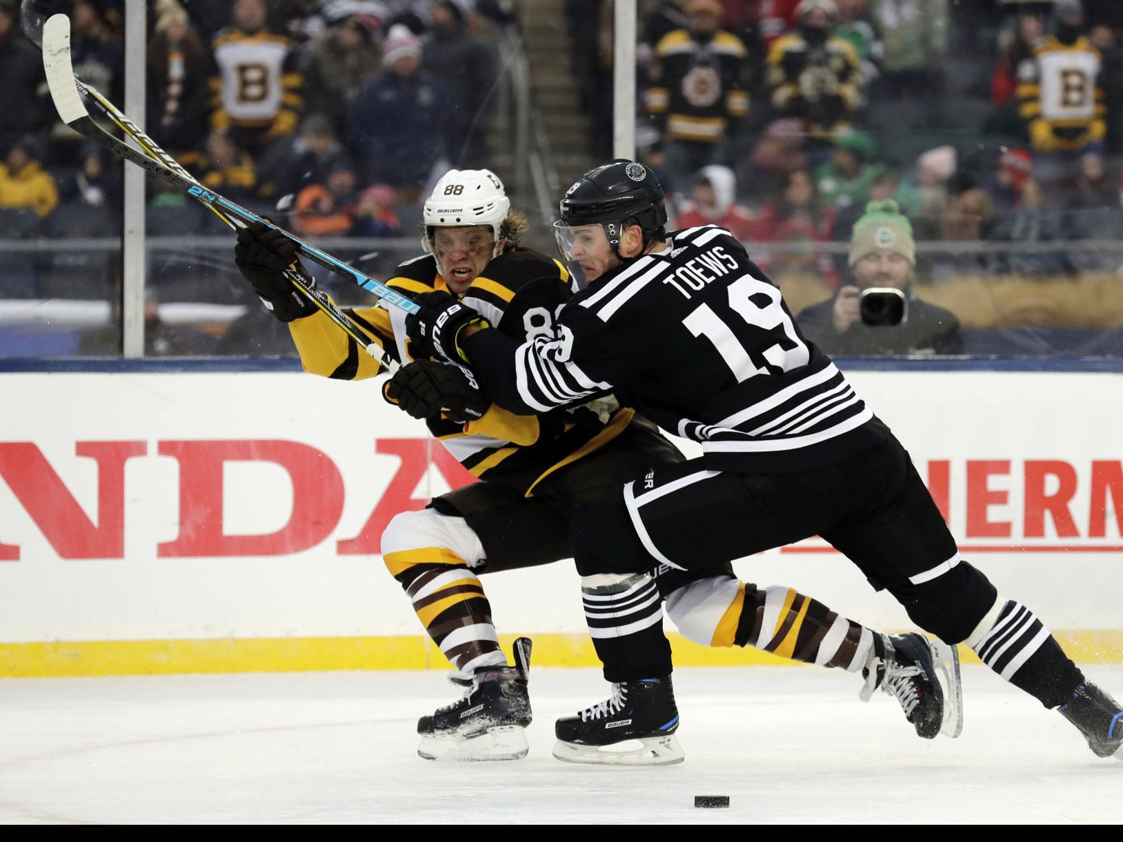 Pastrnak Bruins Beat Blackhawks 4 2 In Winter Classic Herald