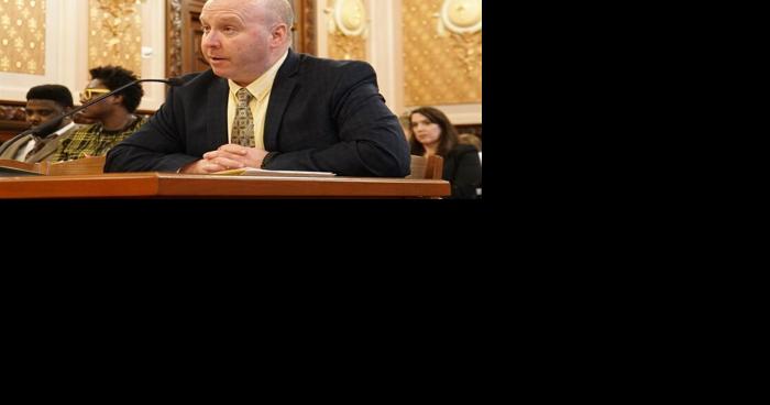 Ex-Illinois state senator pleads guilty in embezzlement case - Vimarsana News