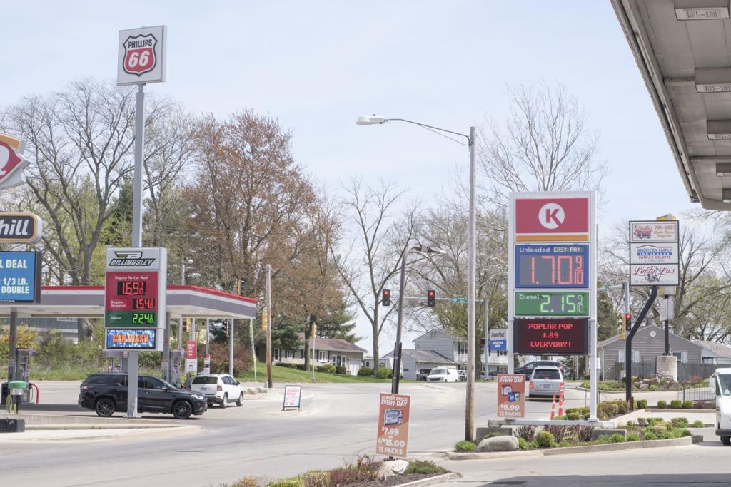Decatur Gas Prices Drop But Why Not More Local Herald Review Com