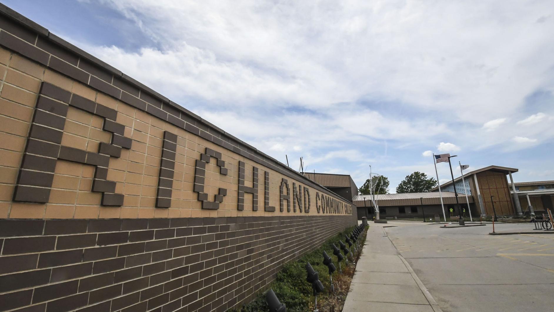 Richland gets $961,170 grant for African-American education and employment - Vimarsana News