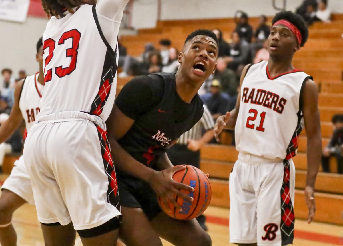 Eisenhower Mount Zion Fall In First Round Of 50th Decatur Turkey Tournament High School Basketball Herald Review Com