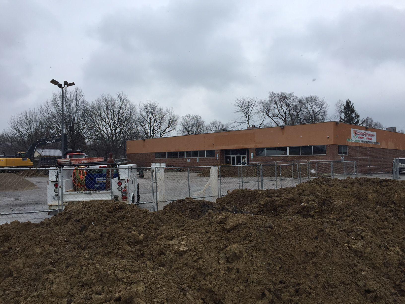 Construction Begins On Wood Plaza Development At Wood And Jasper In Decatur Local Herald Review Com