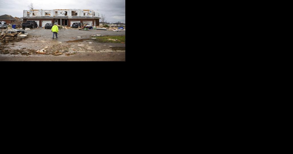 Watch now: Southern Illinois comes together to help Mayfield, Kentucky tornado victims - Vimarsana News