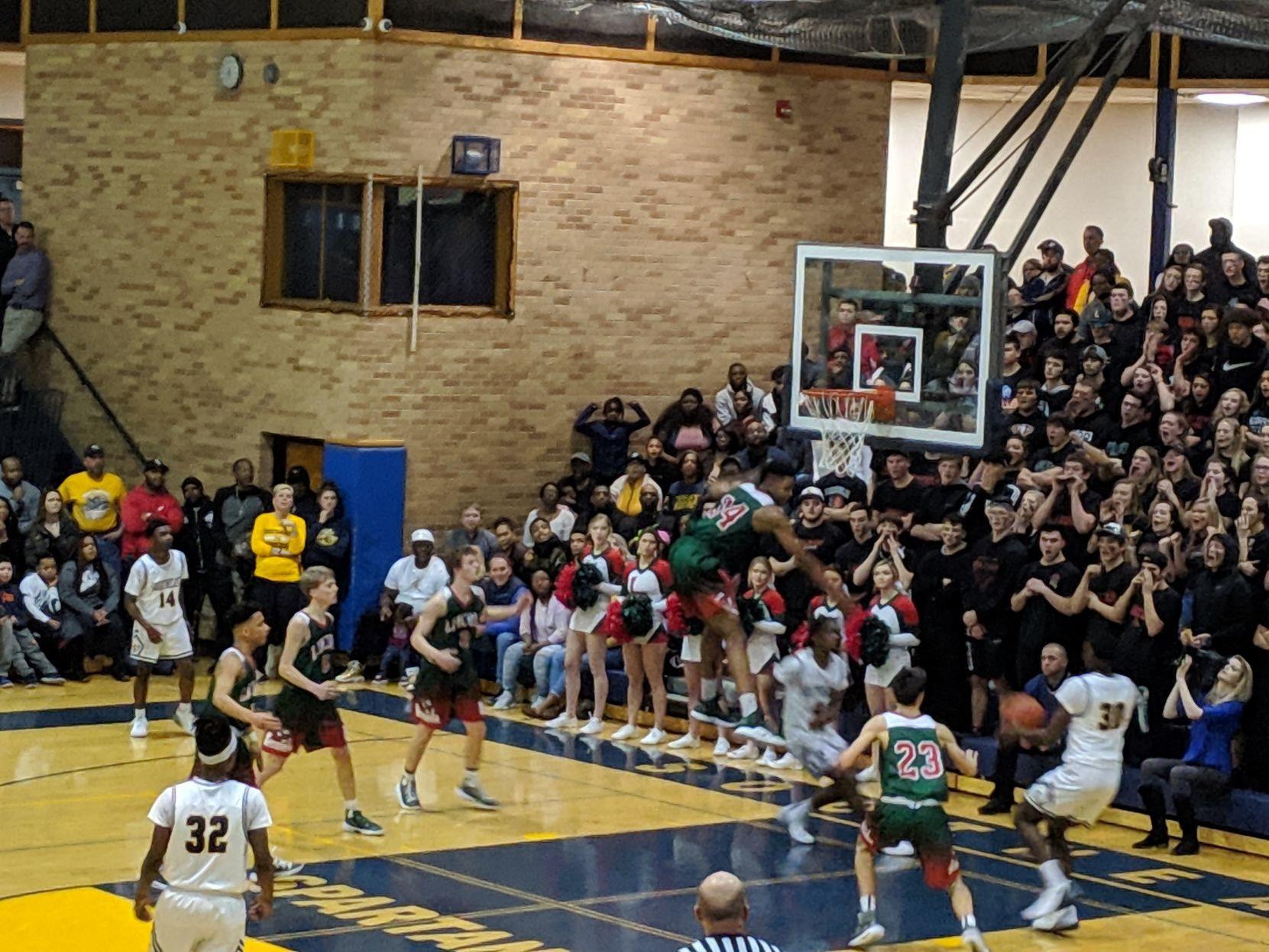 Springfield Southeast Dominates Lincoln To Win 3a Sectional