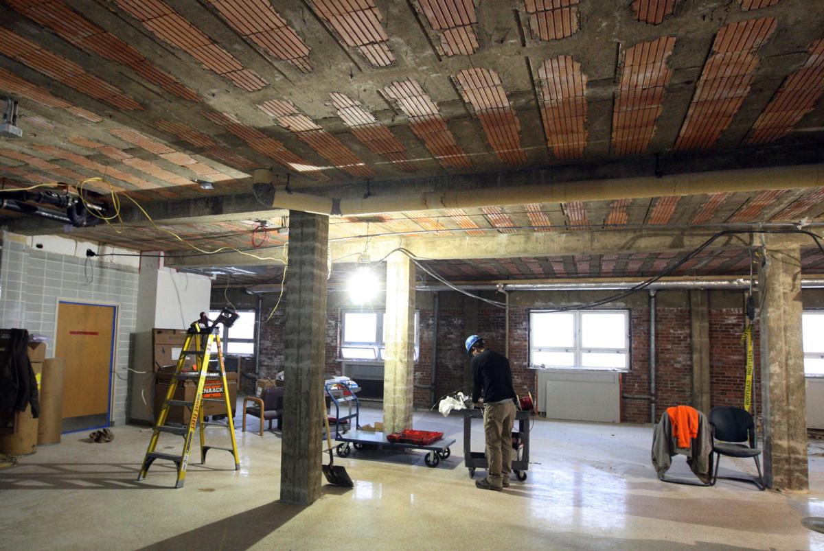 Hshs St Mary S Hospital Starts 9 Million Icu Renovation Local Herald Review Com