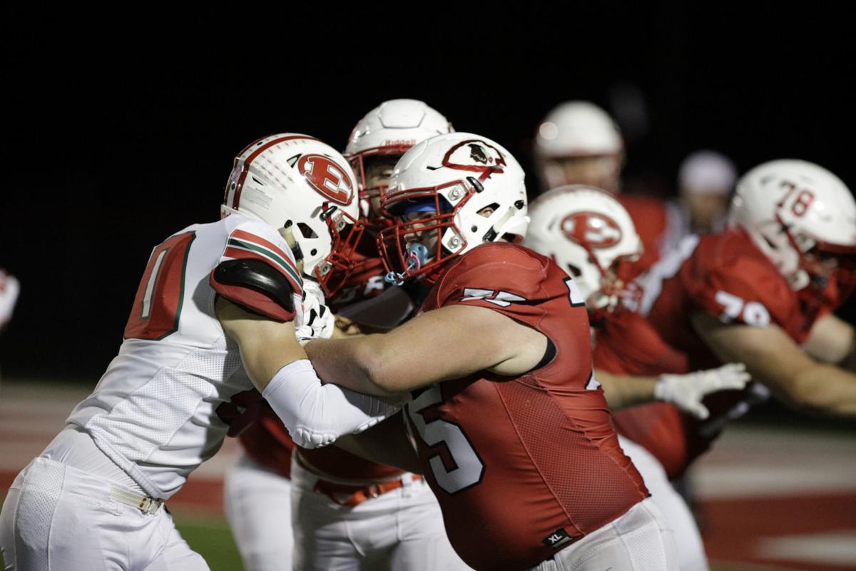 Mount Zion's lineman Peyton Moreau sets up the Braves' big plays High