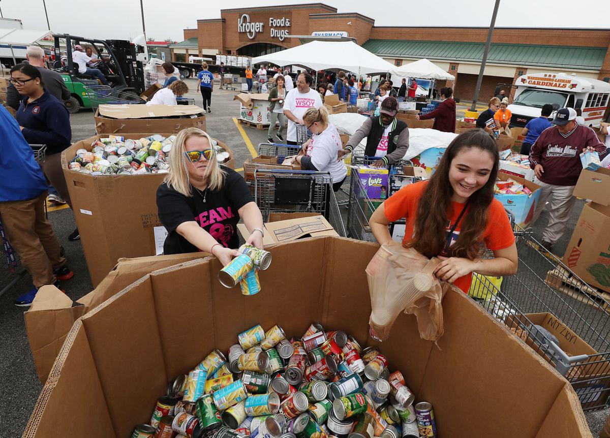 How The Decatur Community Raised 1 5 Million Dollars Pounds Of Food In 12 Hours Local Herald Review Com