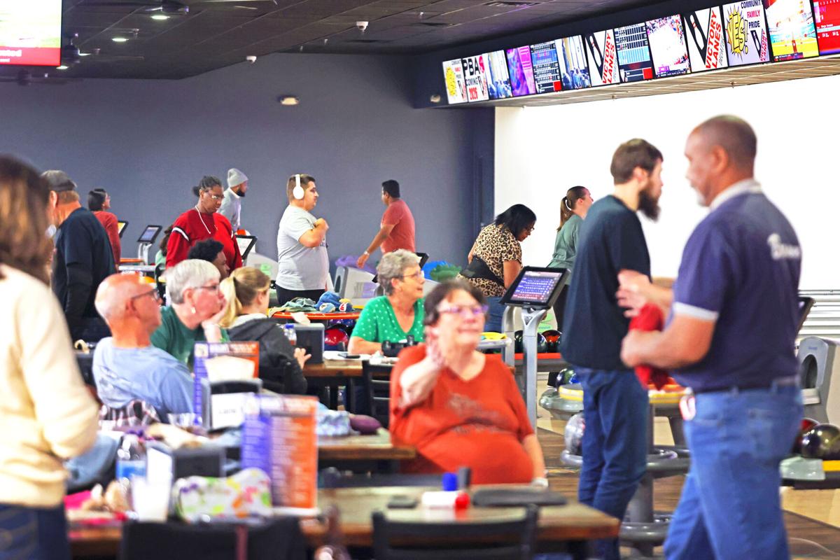 122025-dec-loc-bowling_03.JPG