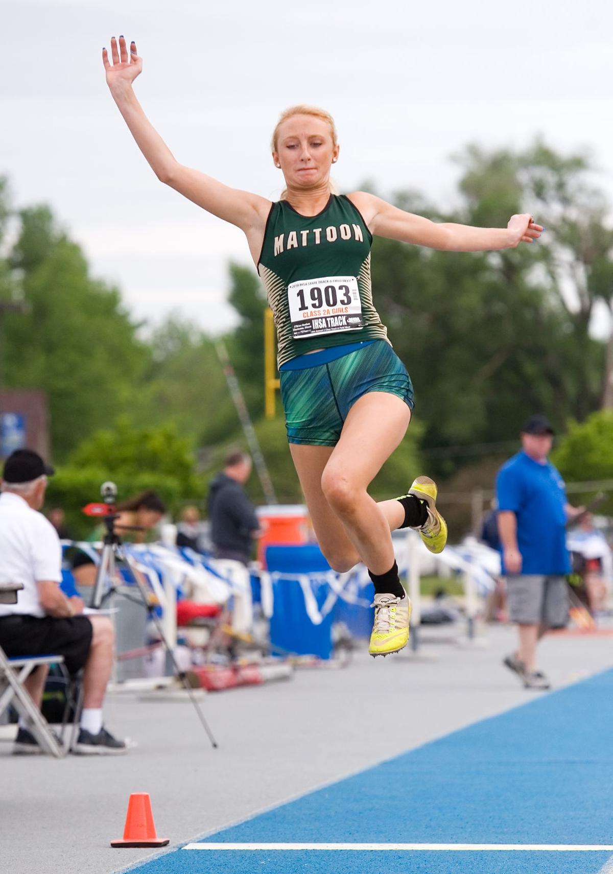 Mattoon S Summerlyn Smith Making The Most Of Busy Days High School Track Field Herald Review Com Mattoon S Summerlyn Smith Making The Most Of Busy Days High School Track Field Herald Review Com