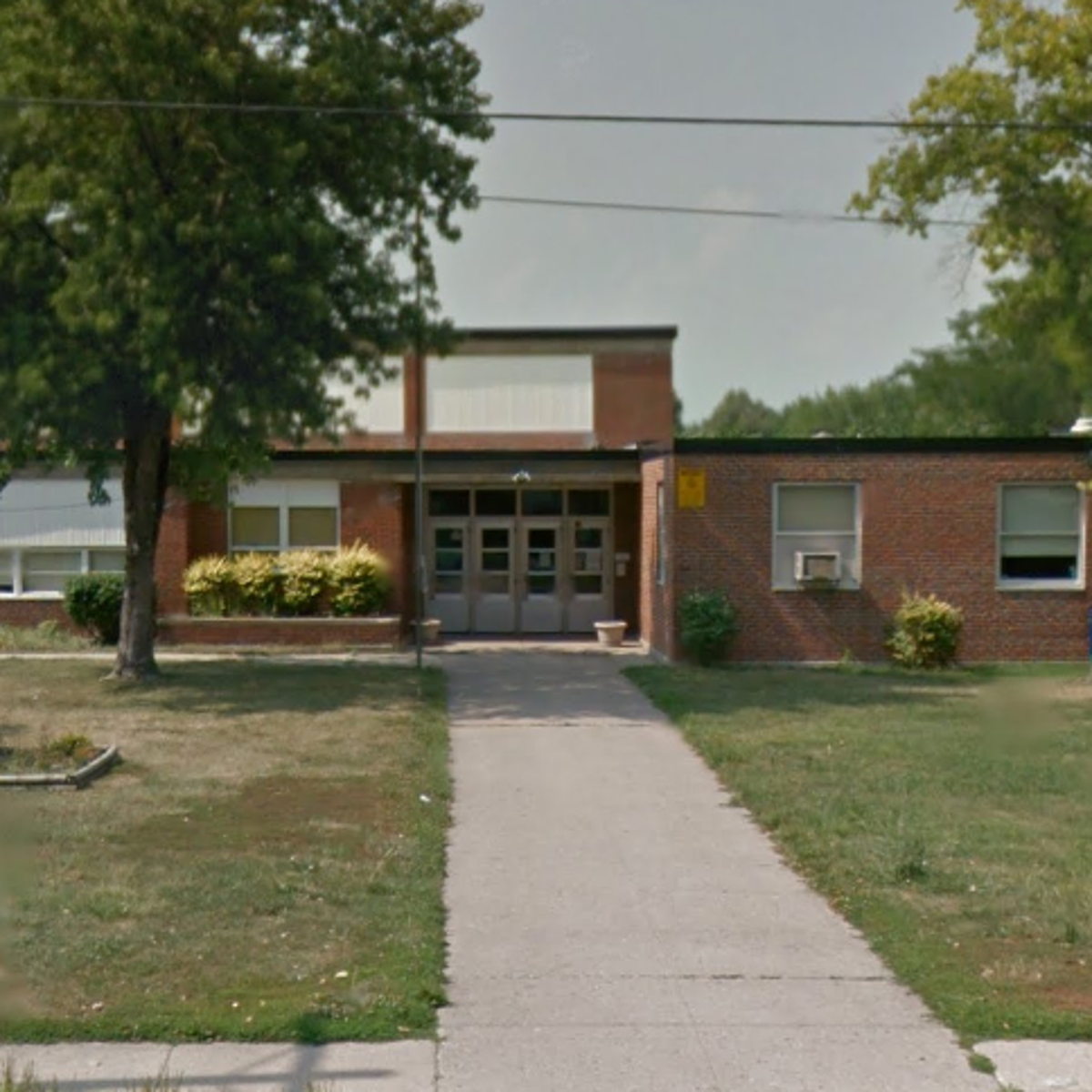 Decatur School District 2 Children Taken To Hospital After Oak Grove School Incident Public Safety Herald Review Com Oakgrove School District Calendar