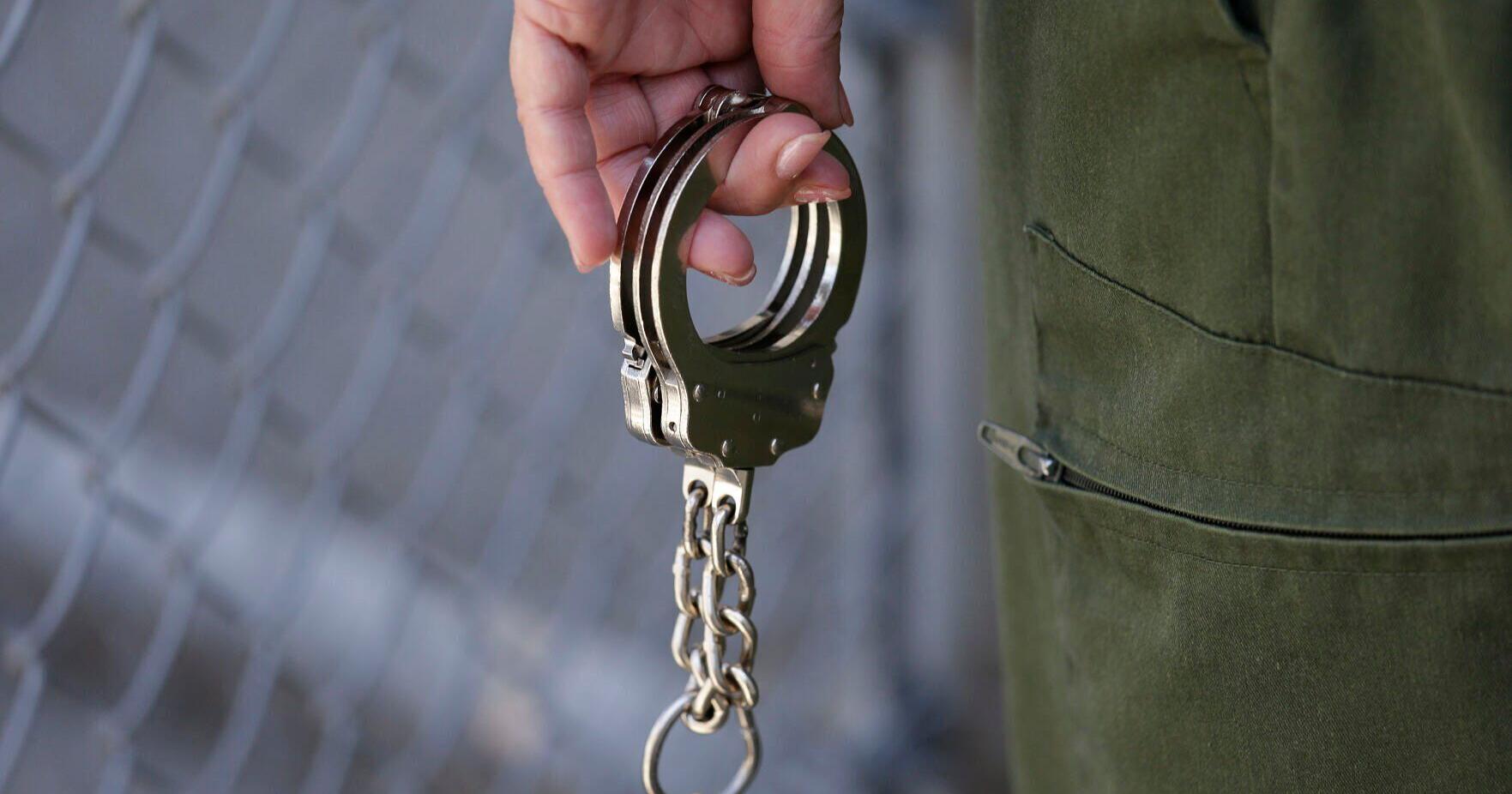 Illinois' elimination of cash-bail sparks political battle - Vimarsana News