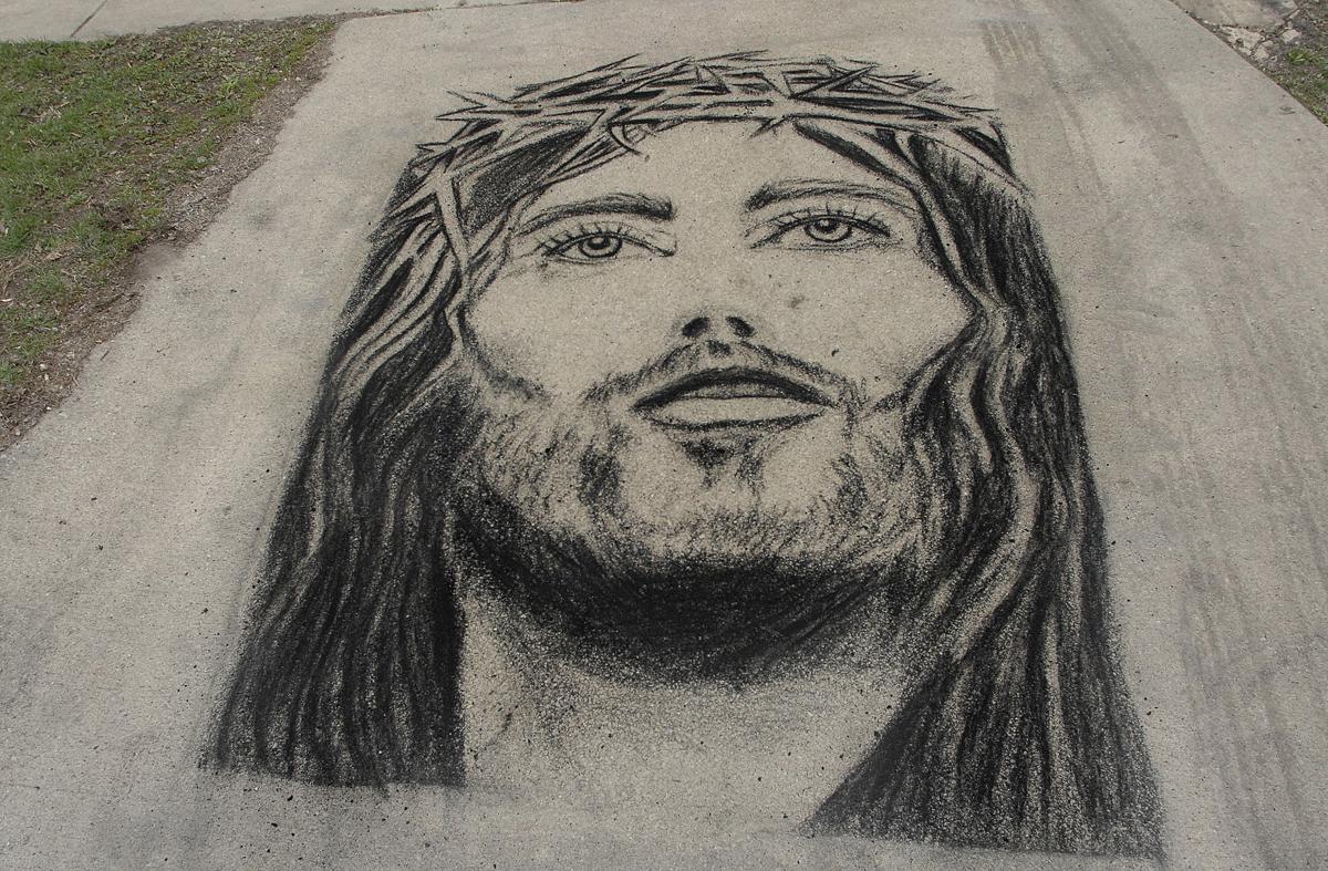 Look Toward Jesus Central Illinois Hairdresser Draws Jesus Mural