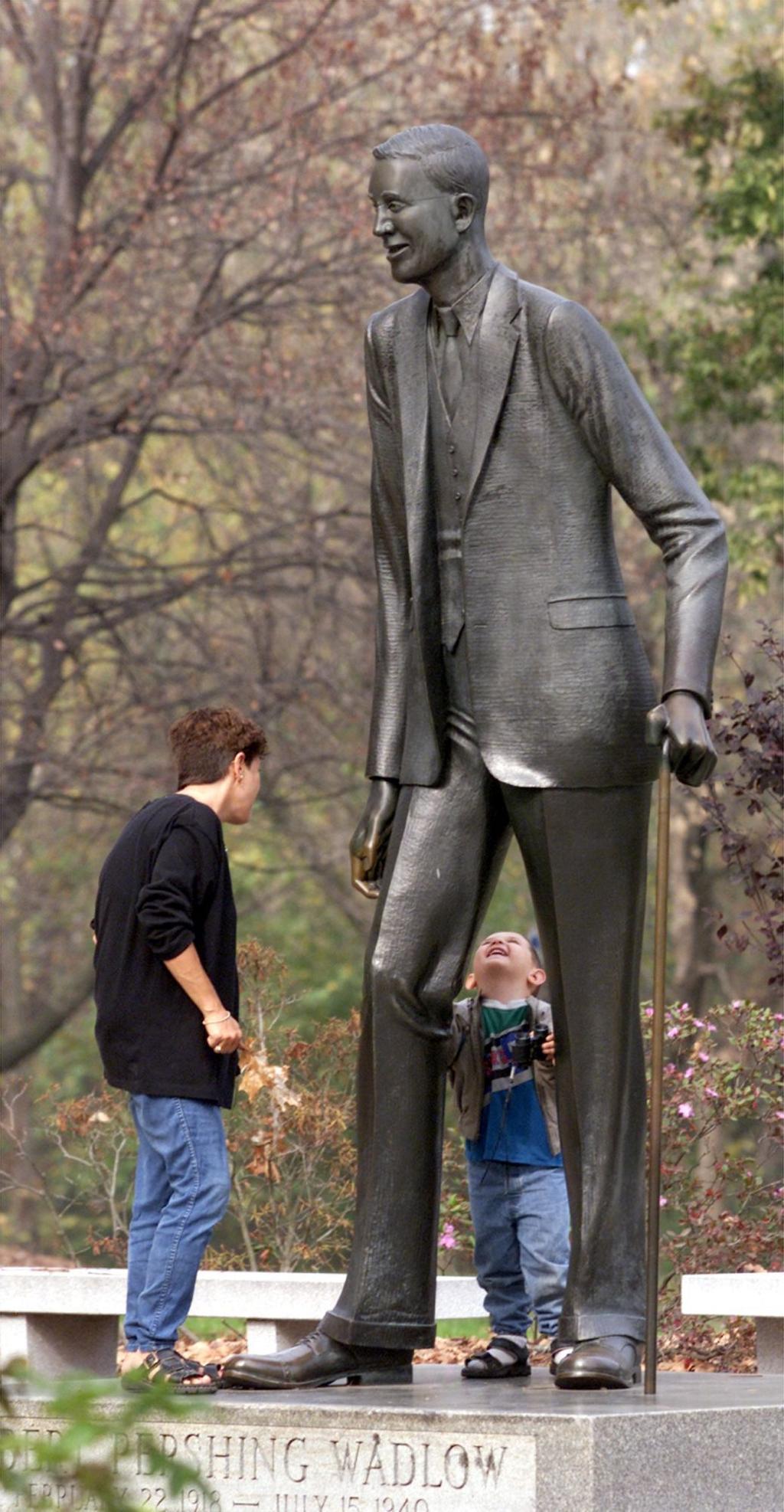 Robert Wadlow 100 Facts The Gentle Giant Of Alton Illinois