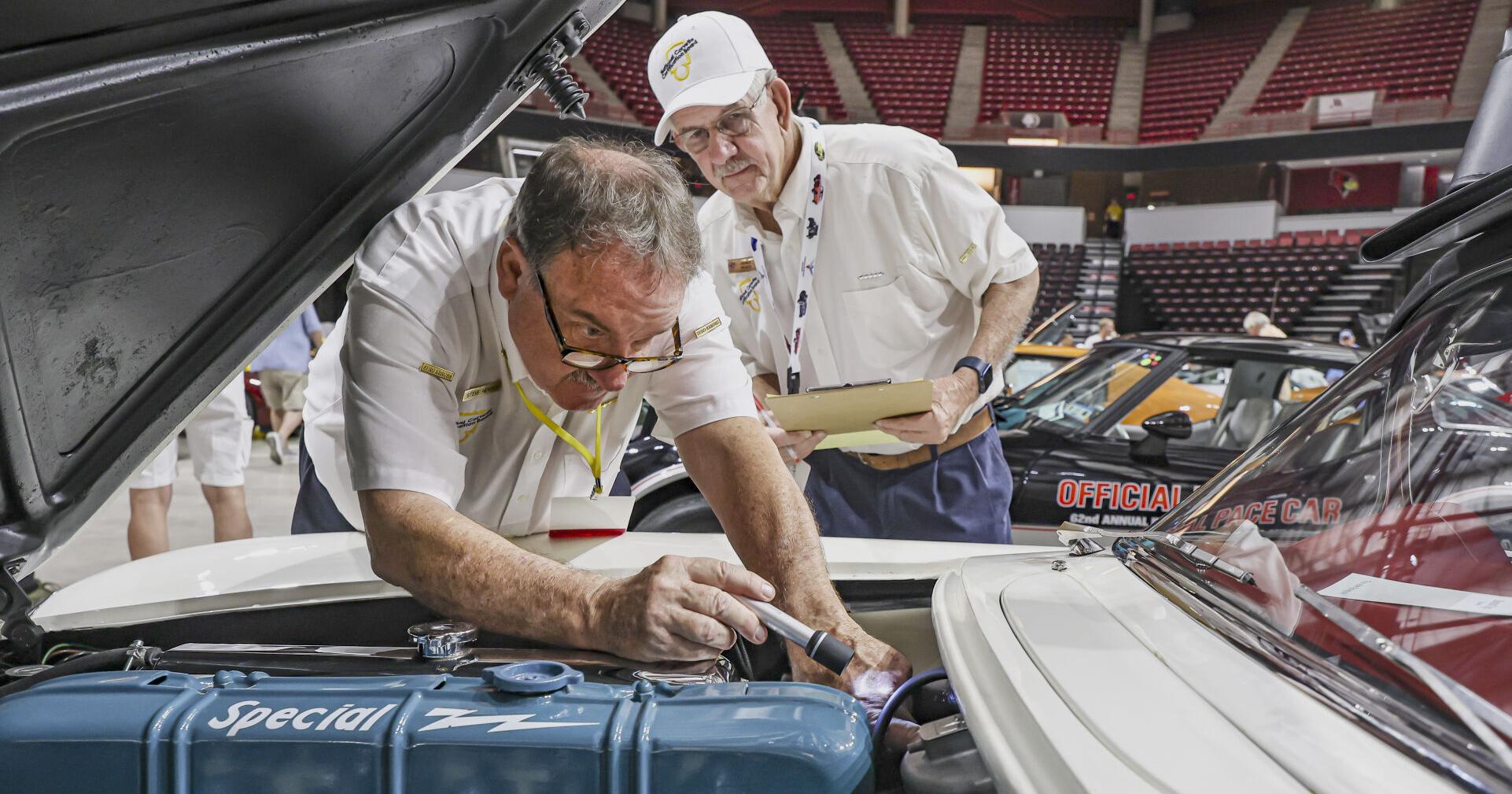 Thousands race in for Bloomington Gold Corvettes show - Vimarsana News